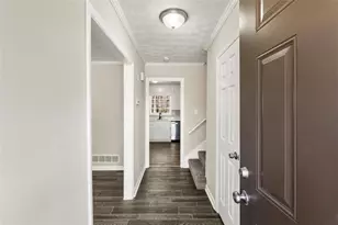 3800 Leisure Ln, Atlanta, GA 30349 - Photo 3