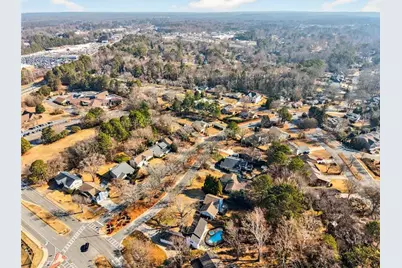 1056 Indian Hills Parkway NE, Marietta, GA 30068 - Photo 33