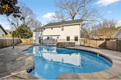 1056 Indian Hills Parkway NE, Marietta, GA 30068 - Photo 25