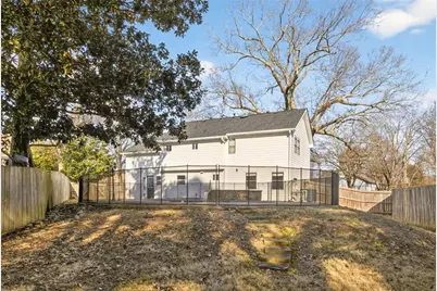 1056 Indian Hills Parkway NE, Marietta, GA 30068 - Photo 27