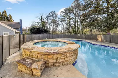 1056 Indian Hills Parkway NE, Marietta, GA 30068 - Photo 23