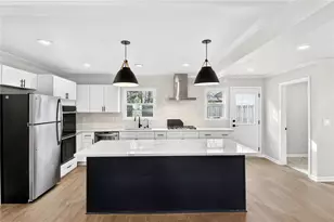 1056 Indian Hills Pkwy NE, Marietta, GA 30068 - Photo 9