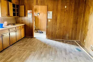 738 Burns Rd, Carrollton, GA 30117 - Photo 7