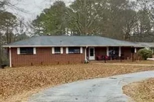 394 Fayetteville Rd, Fairburn, GA 30213 - Photo 1