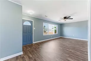 210 N 19th St, Griffin, GA 30223 - Photo 3