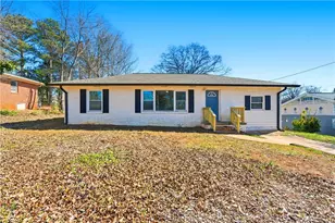 210 N 19th St, Griffin, GA 30223 - Photo 1