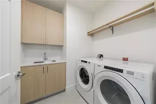 2425 Peachtree Rd NE, Atlanta, GA 30305 - Photo 19