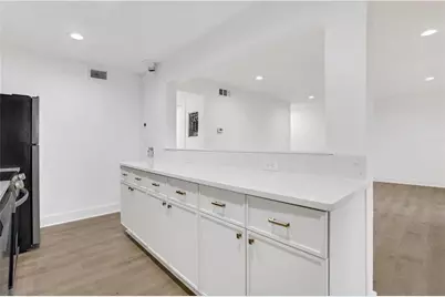 2396 Lawrenceville Highway #V, Decatur, GA 30033 - Photo 13