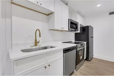 2396 Lawrenceville Highway #V, Decatur, GA 30033 - Photo 15