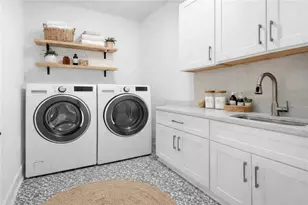 531 S Main St, Alpharetta, GA 30009 - Photo 27