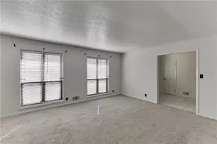 5360 Fieldgreen Dr, Stone Mountain, GA 30088 - Photo 7