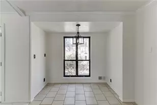 5360 Fieldgreen Dr, Stone Mountain, GA 30088 - Photo 17