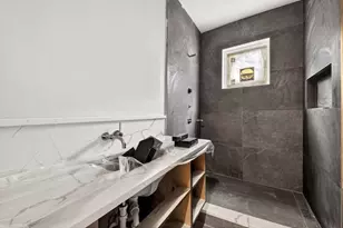 3521 Kingsboro Rd, Atlanta, GA 30326 - Photo 39