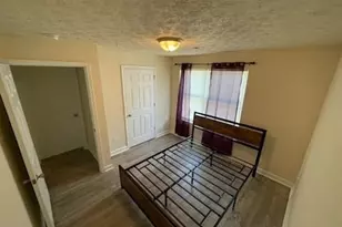 5301 Fairington Club Dr, Lithonia, GA 30038 - Photo 9