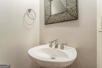 1035 Pearl Point, Atlanta, GA 30328 - Photo 13