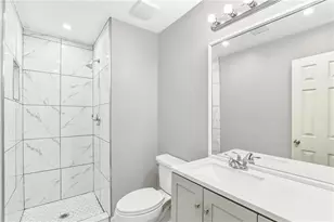 4900 Bayside Ct, Stone Mountain, GA 30088 - Photo 9