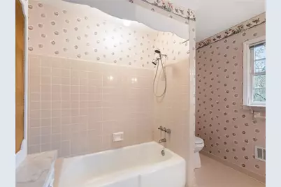 955 Landmark Drive, Atlanta, GA 30342 - Photo 37