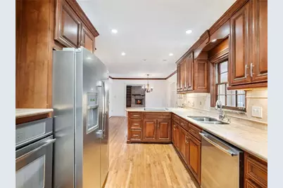 955 Landmark Drive, Atlanta, GA 30342 - Photo 11