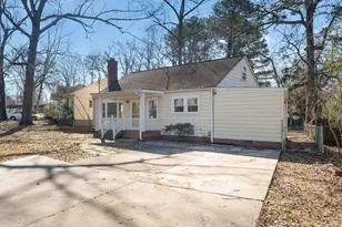 611 Briarwood Cir NW, Rome, GA 30165 - Photo 1