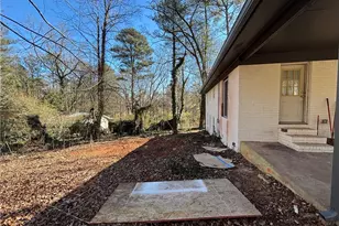 1209 Pebblebrook Rd SE, Mableton, GA 30126 - Photo 5