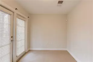 5590 Glenridge Park, Sandy Springs, GA 30342 - Photo 31