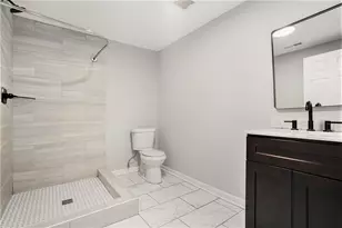 1643 Mary George Ave NW, Atlanta, GA 30318 - Photo 13