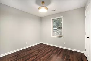 1643 Mary George Ave NW, Atlanta, GA 30318 - Photo 13