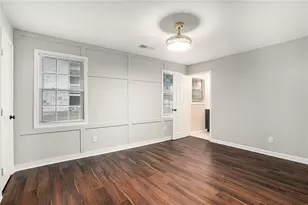 1643 Mary George Ave NW, Atlanta, GA 30318 - Photo 7