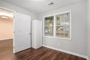 1643 Mary George Ave NW, Atlanta, GA 30318 - Photo 9