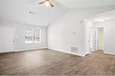 9211 Fairway Court, Riverdale, GA 30274 - Photo 13