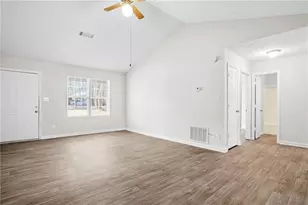 9211 Fairway Ct, Riverdale, GA 30274 - Photo 13