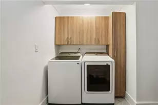 26304 Plantation Dr NE, Atlanta, GA 30324 - Photo 23