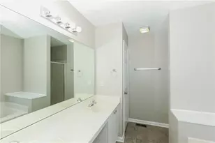 1307 Arbor Green Ct, Lithonia, GA 30058 - Photo 17