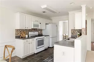 200 Persimmon Tr, Woodstock, GA 30188 - Photo 9