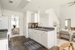 200 Persimmon Tr, Woodstock, GA 30188 - Photo 11