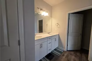 1011 Stonecreek Wy, Monroe, GA 30655 - Photo 9