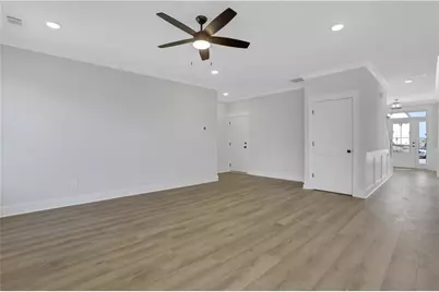 7048 Manchester Drive, Flowery Branch, GA 30542 - Photo 11