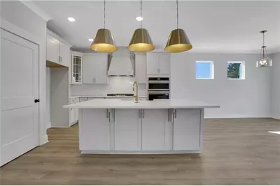 7048 Manchester Drive, Flowery Branch, GA 30542 - Photo 13