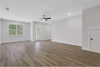 7048 Manchester Drive, Flowery Branch, GA 30542 - Photo 45