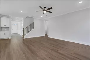 7049 Manchester Dr, Flowery Branch, GA 30542 - Photo 27