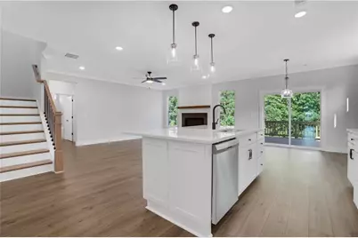 7049 Manchester Drive, Flowery Branch, GA 30542 - Photo 9