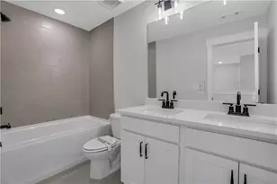 7049 Manchester Dr, Flowery Branch, GA 30542 - Photo 17