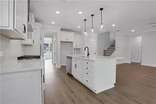 7049 Manchester Dr, Flowery Branch, GA 30542 - Photo 11