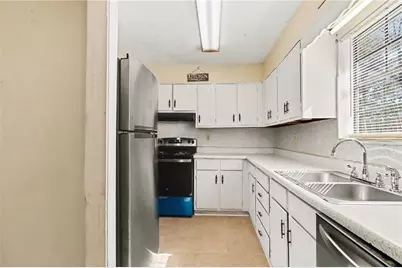 1388 Wood Circle S, Morrow, GA 30260 - Photo 15