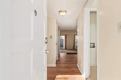 1388 Wood Circle S, Morrow, GA 30260 - Photo 7