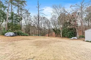 6052 Seminole Dr, Flowery Branch, GA 30542 - Photo 9