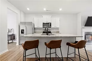 4316 Mallory Ct S, Union City, GA 30291 - Photo 9