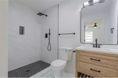 5207 Dixie Lake Road, Union City, GA 30291 - Photo 17