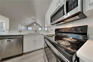 230 Lake Valley Dr, Loganville, GA 30052 - Photo 5