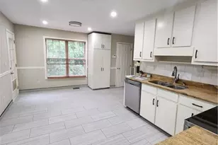 2436 Green Hollow Ct, Conyers, GA 30012 - Photo 13